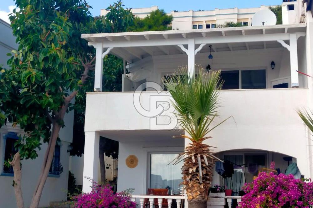 Bodrum Merkez Kale ve Deniz Manzaralı 2+1 Satılık Daire