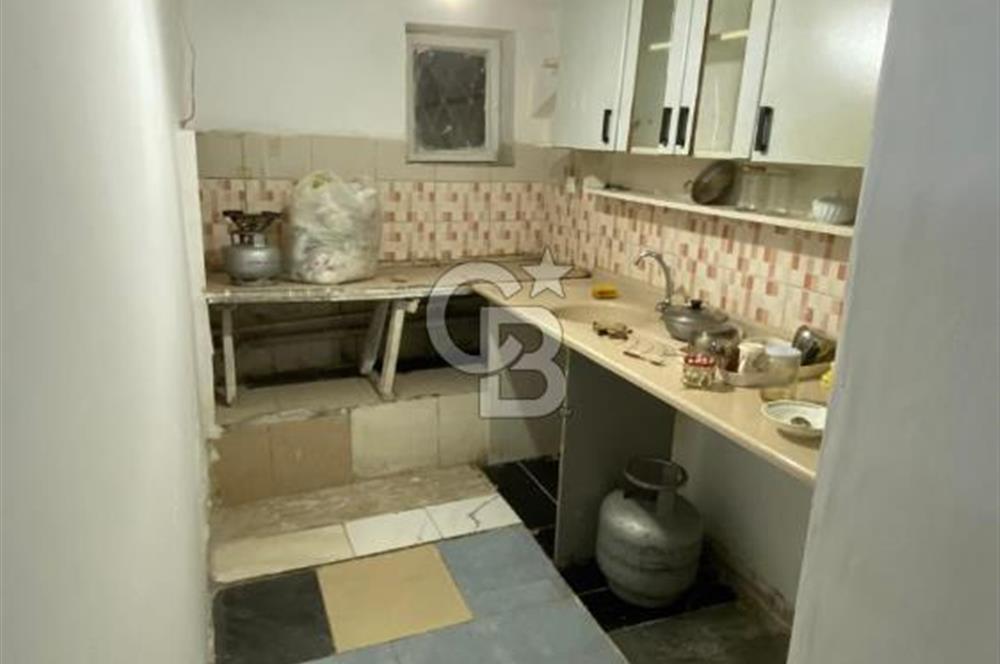 KARŞIYAKA DA ZEMİN KAT SATILIK 2+1 DAİRE