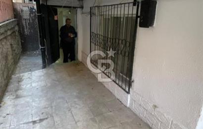 KARŞIYAKA DA ZEMİN KAT SATILIK 2+1 DAİRE