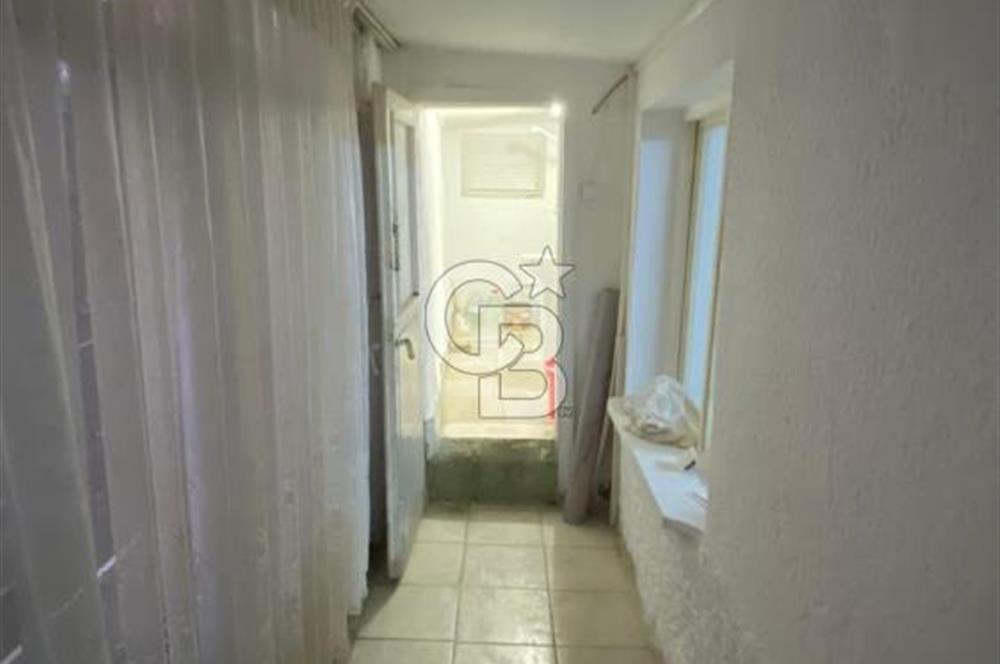 KARŞIYAKA DA ZEMİN KAT SATILIK 2+1 DAİRE