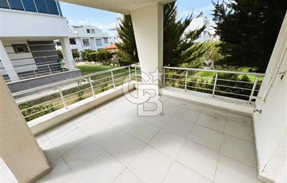 ÇANDARLI MERKEZDE DENİZE YAKIN SATILIK VİLLA