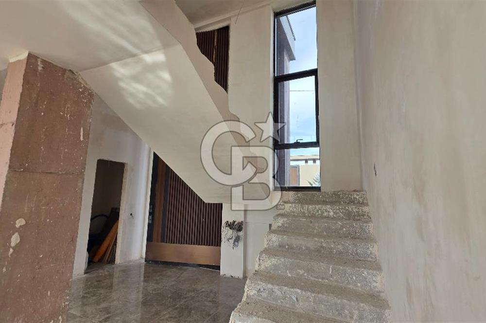 GÖLBAŞI KARŞIYAKA MAHALLESİ SATILIK TAM MÜSTAKİL VİLLA