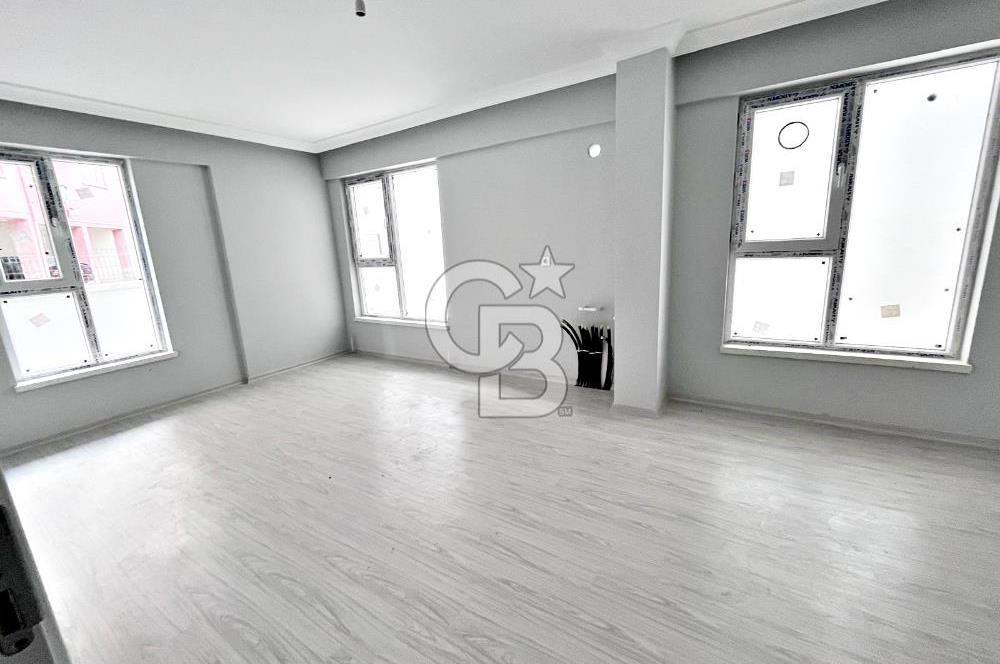 NATOYOLU CADDESİ YANI YENİ BİNADA BÜTÜN CEPHELERİ AÇIK SIFIR 2+1