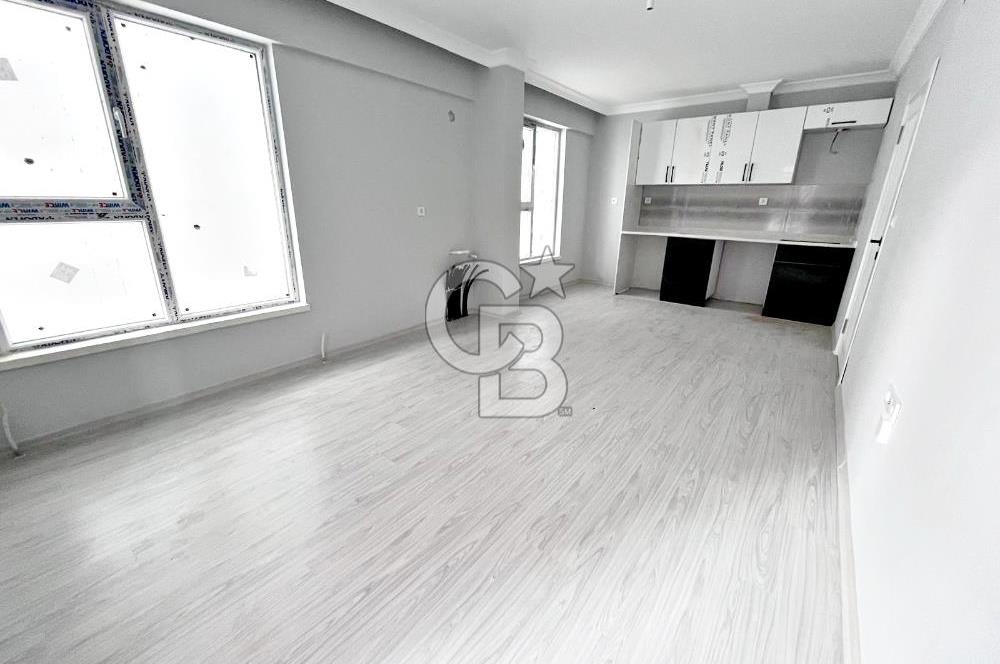 NATOYOLU CADDESİ YANI YENİ BİNADA BÜTÜN CEPHELERİ AÇIK SIFIR 2+1