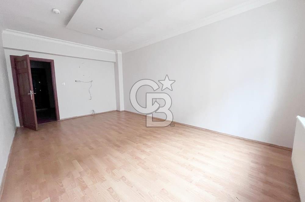 ULAŞIM GÜZERGAHI CADDE ÜZERİNDE KATTA MASRAFSIZ GENİŞ BALKONLU