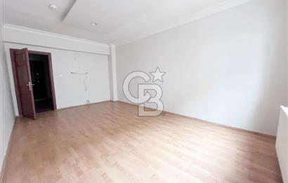 ULAŞIM GÜZERGAHI CADDE ÜZERİNDE KATTA MASRAFSIZ GENİŞ BALKONLU