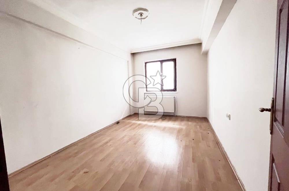 ULAŞIM GÜZERGAHI CADDE ÜZERİNDE KATTA MASRAFSIZ GENİŞ BALKONLU