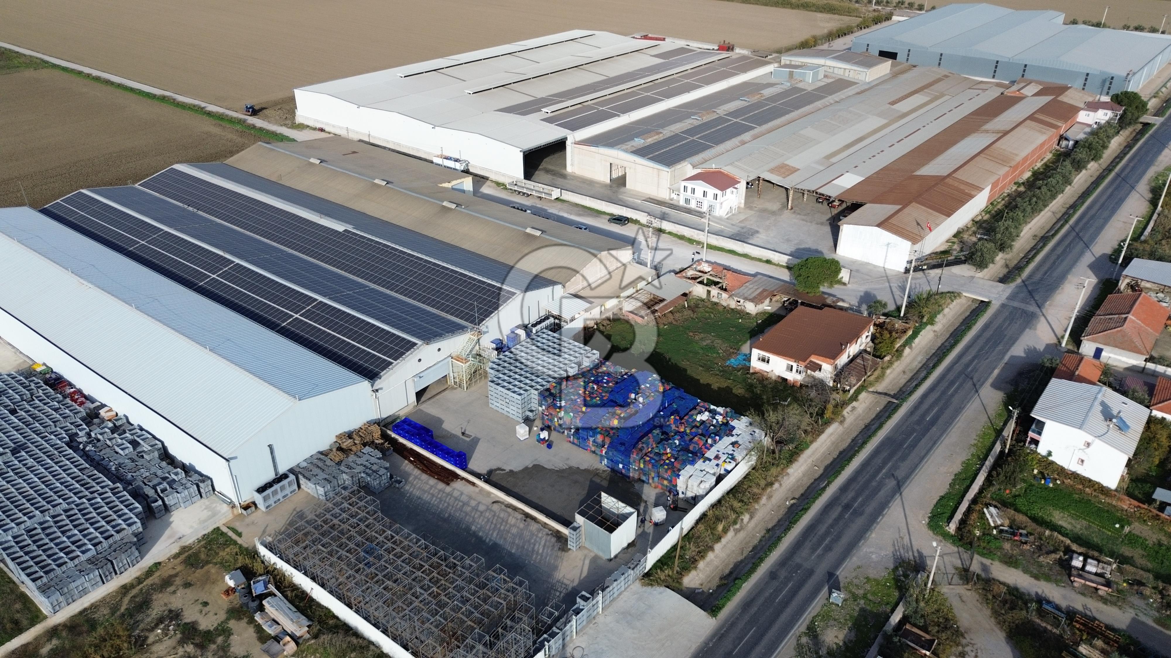 MENEMEN KESİKTE 1521m2 SATILIK DEPO YAPIMINA UYGUN TARLA