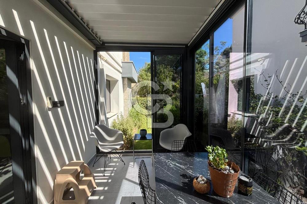 FORUM BORNOVA KARŞISI 8+1 TERASLI LÜKS VİLLA TİCARİ KULL.UYGUN