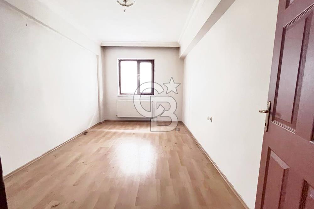 ULAŞIM GÜZERGAHI CADDE ÜZERİNDE KATTA MASRAFSIZ GENİŞ BALKONLU