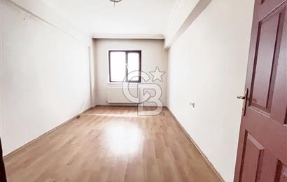 ULAŞIM GÜZERGAHI CADDE ÜZERİNDE KATTA MASRAFSIZ GENİŞ BALKONLU