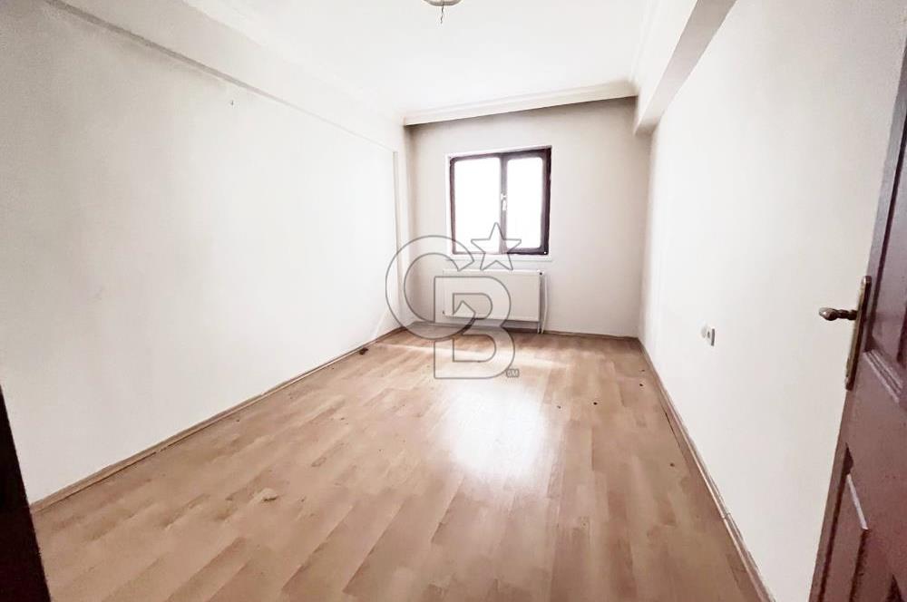 ULAŞIM GÜZERGAHI CADDE ÜZERİNDE KATTA MASRAFSIZ GENİŞ BALKONLU