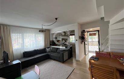 *Yenifoça'da Satılık Müstakil 2+1 Bahçeli Dubleks  