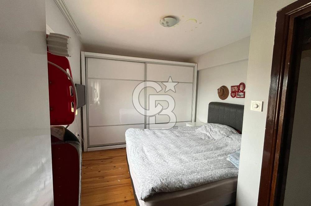 *Yenifoça'da Satılık Müstakil 2+1 Bahçeli Dubleks  