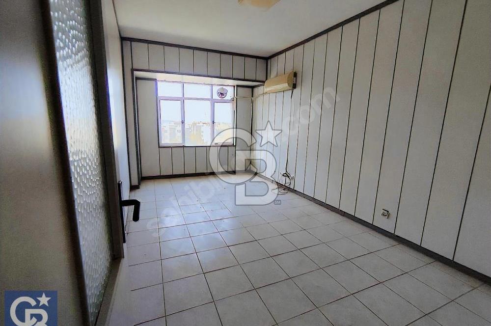ALİAĞA'NIN KALBİNDE TABELA DEĞERİ YÜKSEK 224 m² KAT OFİS