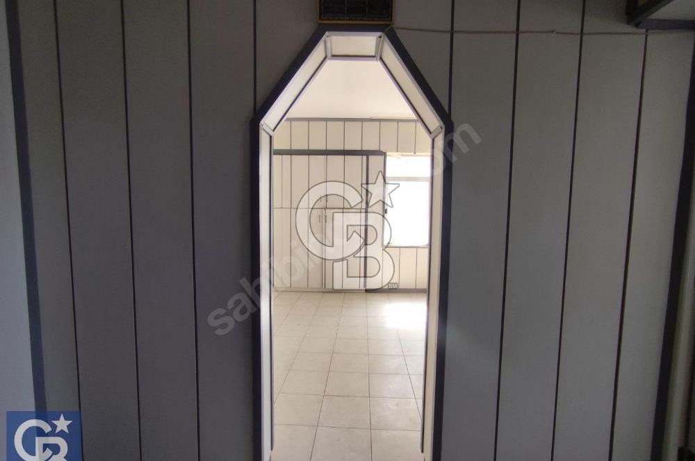 ALİAĞA'NIN KALBİNDE TABELA DEĞERİ YÜKSEK 224 m² KAT OFİS