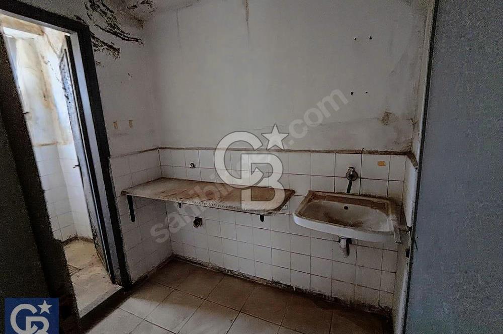 ALİAĞA'NIN KALBİNDE TABELA DEĞERİ YÜKSEK 224 m² KAT OFİS