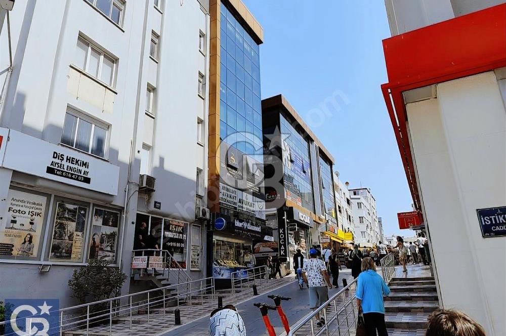 ALİAĞA'NIN KALBİNDE TABELA DEĞERİ YÜKSEK 224 m² KAT OFİS