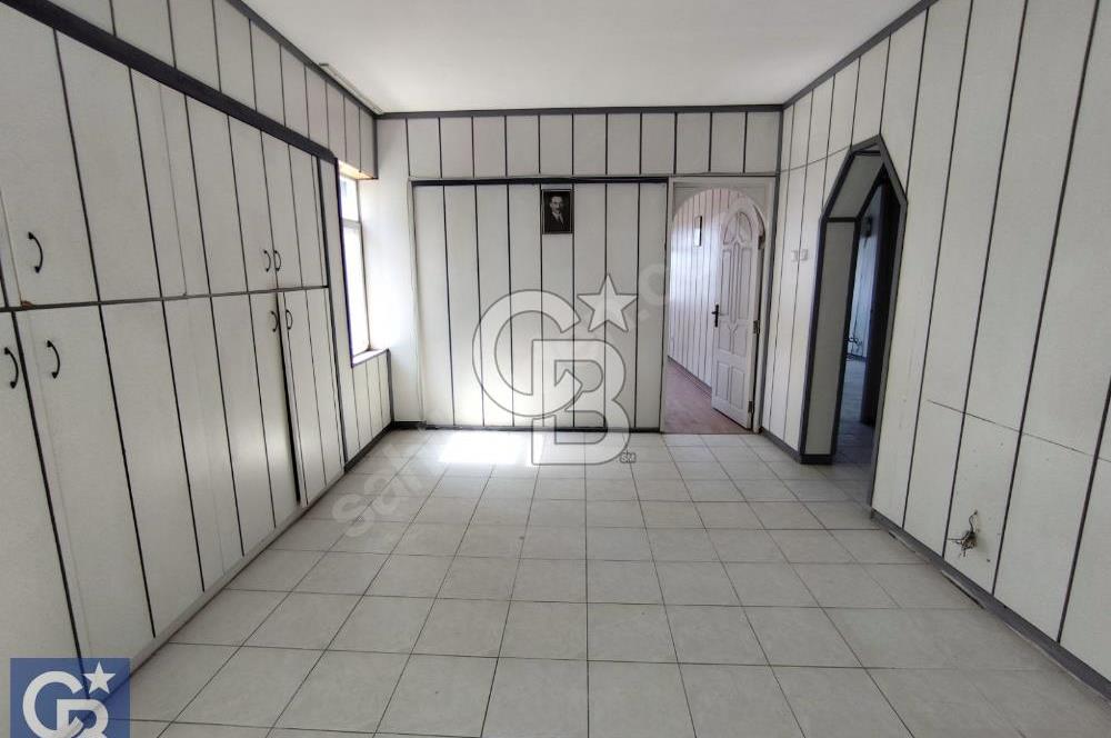 ALİAĞA'NIN KALBİNDE TABELA DEĞERİ YÜKSEK 224 m² KAT OFİS