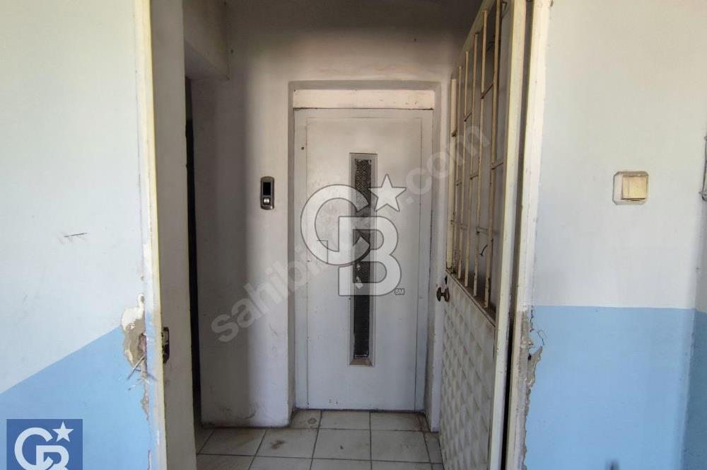 ALİAĞA'NIN KALBİNDE TABELA DEĞERİ YÜKSEK 224 m² KAT OFİS