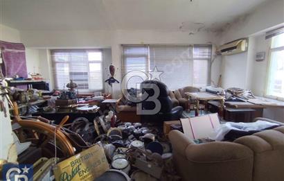 ALİAĞA'NIN KALBİNDE TABELA DEĞERİ YÜKSEK 224 m² KAT OFİS