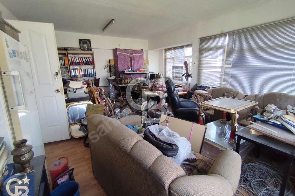 ALİAĞA'NIN KALBİNDE TABELA DEĞERİ YÜKSEK 224 m² KAT OFİS