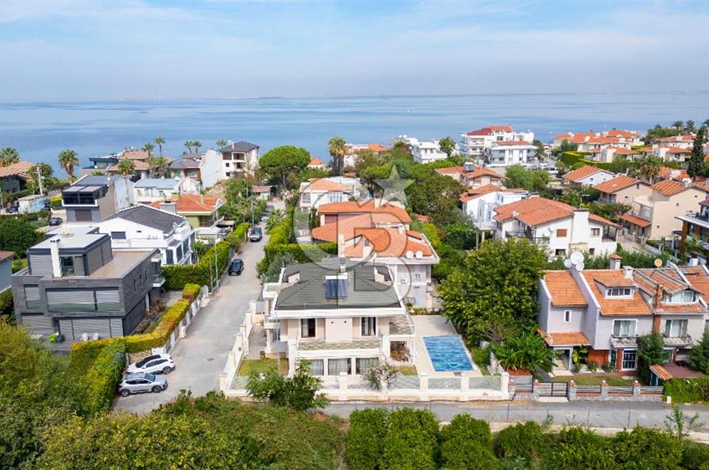 SAHİLEVLERİNDE 8+1 MUHTEŞEM VİLLA