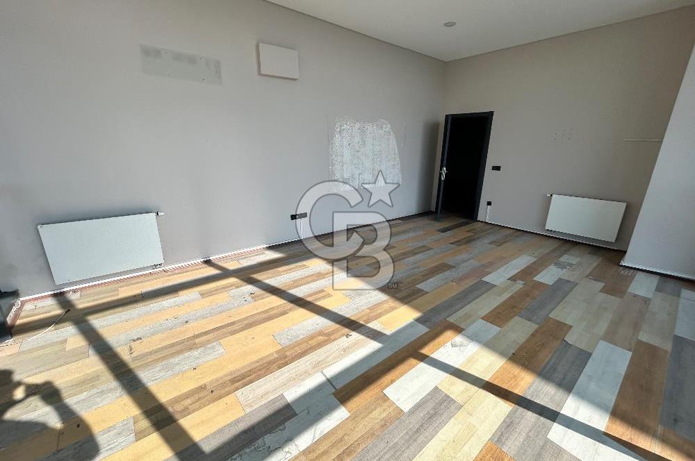 AVCILAR KİRALIK 2+1 OFİS E-5' E 100 M. MESAFEDE METROBÜSE YAKIN