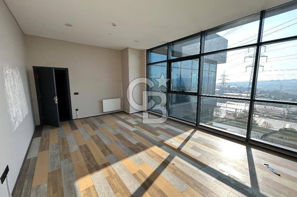 AVCILAR KİRALIK 2+1 OFİS E-5' E 100 M. MESAFEDE METROBÜSE YAKIN