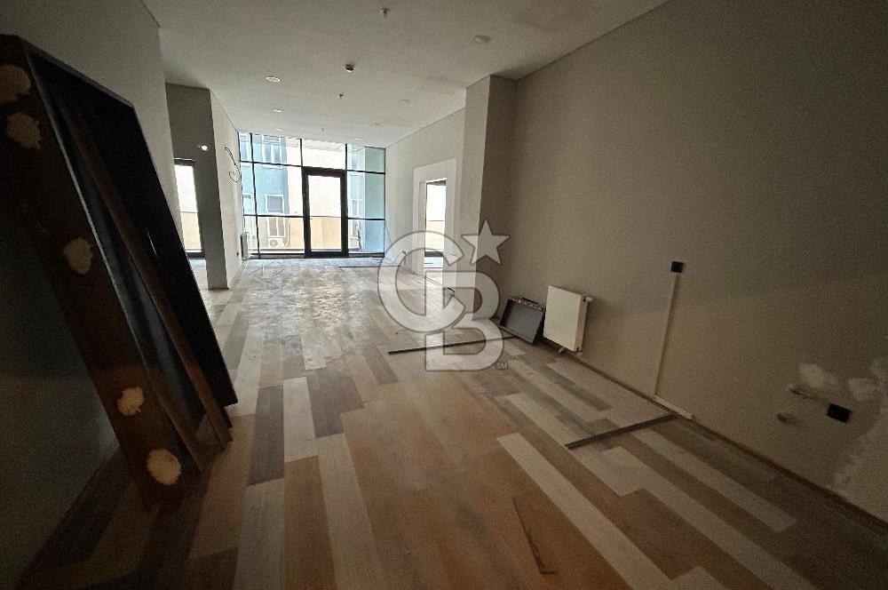 AVCILAR KİRALIK 2+1 OFİS E-5' E 100 M. MESAFEDE METROBÜSE YAKIN