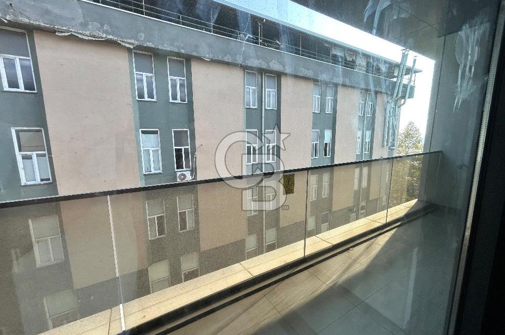 AVCILAR KİRALIK 2+1 OFİS E-5' E 100 M. MESAFEDE METROBÜSE YAKIN