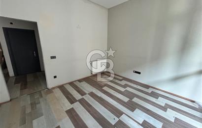 AVCILAR KİRALIK 2+1 OFİS E-5' E 100 M. MESAFEDE METROBÜSE YAKIN