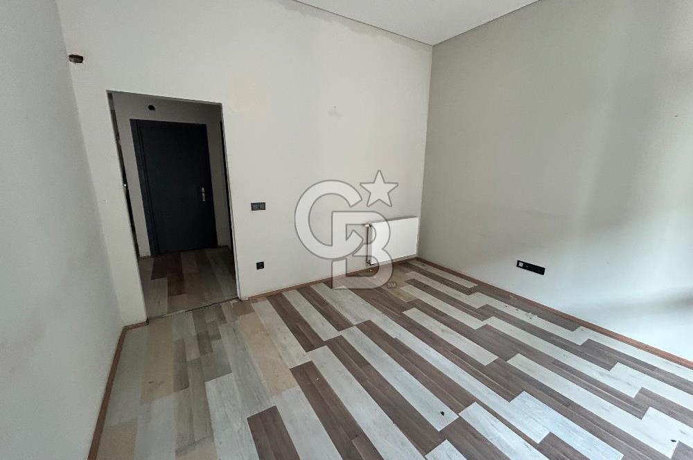 AVCILAR KİRALIK 2+1 OFİS E-5' E 100 M. MESAFEDE METROBÜSE YAKIN