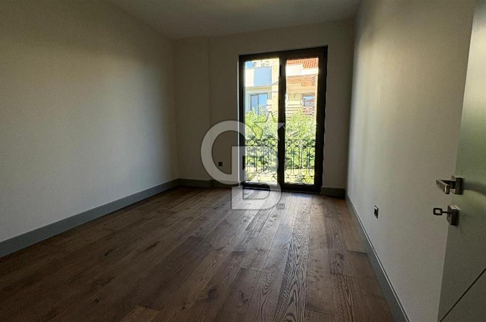 NEO GÖLPARK 7+1 SATILIK VİLLA