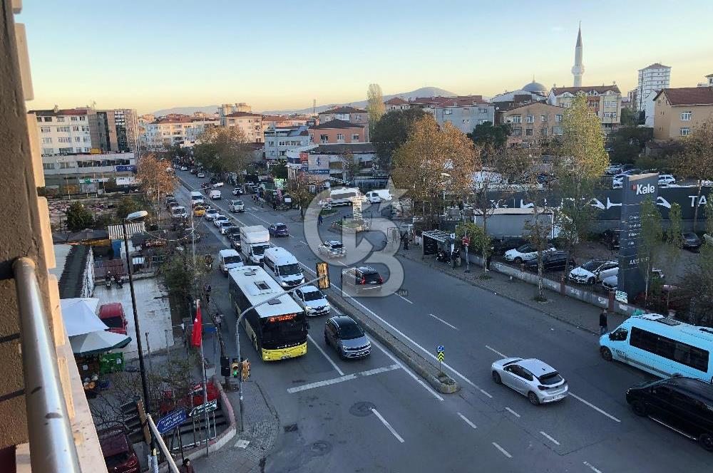 Alemdağ Caddesi Üstü Metro Yanı | Aydınlık ve Geniş 3+1 Ofise Uygun Daire