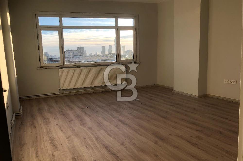 Alemdağ Caddesi Üstü Metro Yanı | Aydınlık ve Geniş 3+1 Ofise Uygun Daire