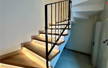 Kartal Yakacık'ta Satılık Deniz Manzaralı Ultra Lüks Villa