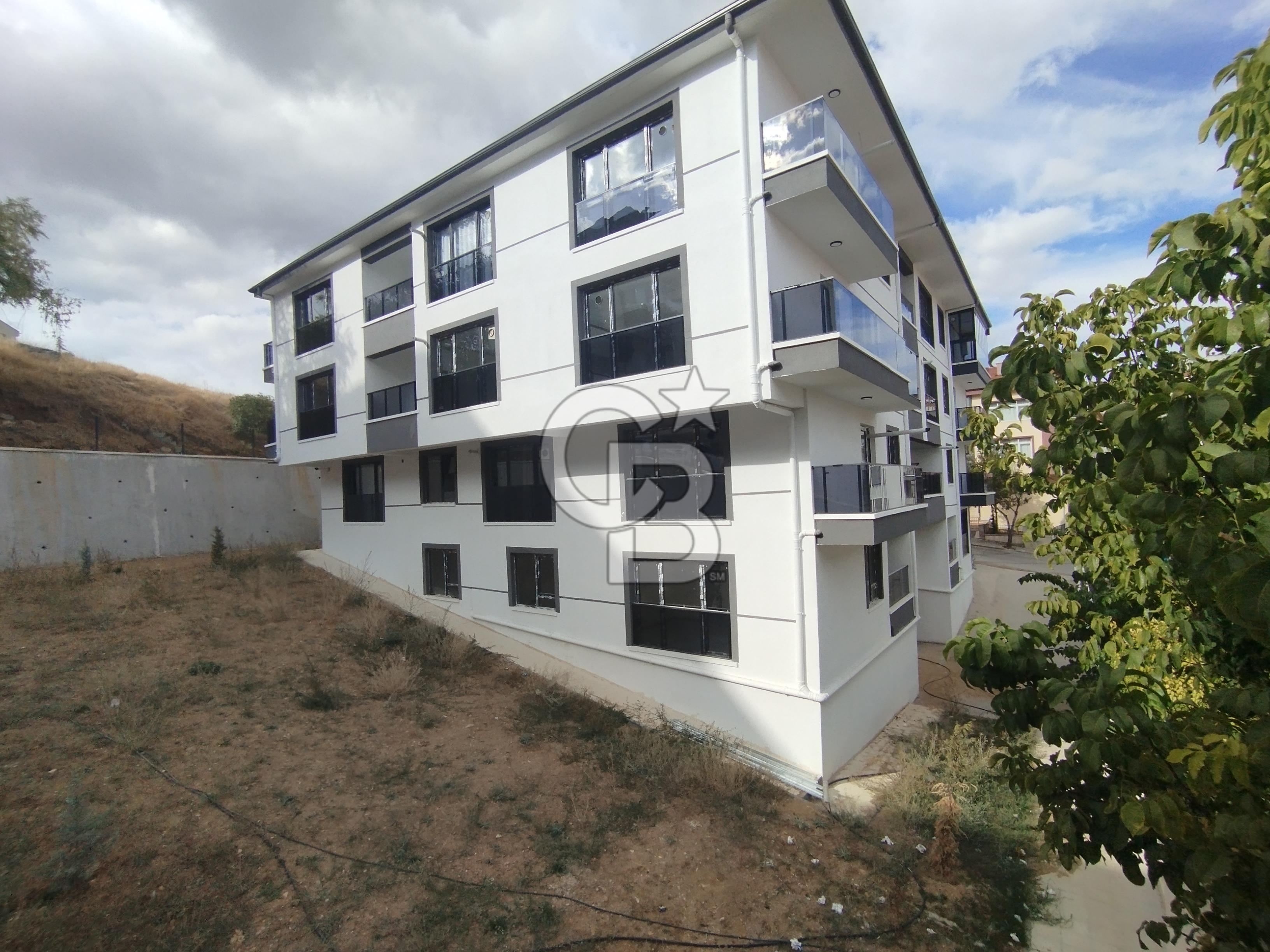 Dikmen'de satılık sıfır 1+1 Daire