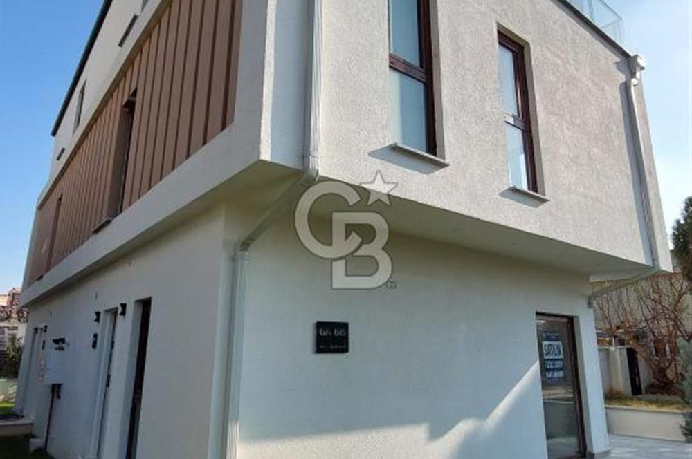 ŞARKÖY'DE EŞSİZ DENİZ MANZARALI VİLLA   