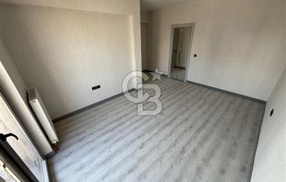 CUMHURİYET MAHALLESİ OTURUMA HAZIR ÇİFT BALKON 4+1 SATILIK DAİRE