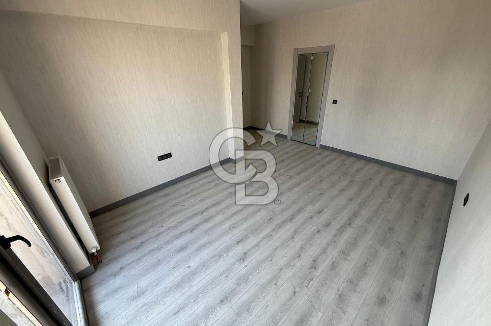 CUMHURİYET MAHALLESİ OTURUMA HAZIR ÇİFT BALKON 4+1 SATILIK DAİRE