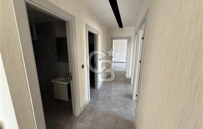 CUMHURİYET MAHALLESİ OTURUMA HAZIR ÇİFT BALKON 4+1 SATILIK DAİRE