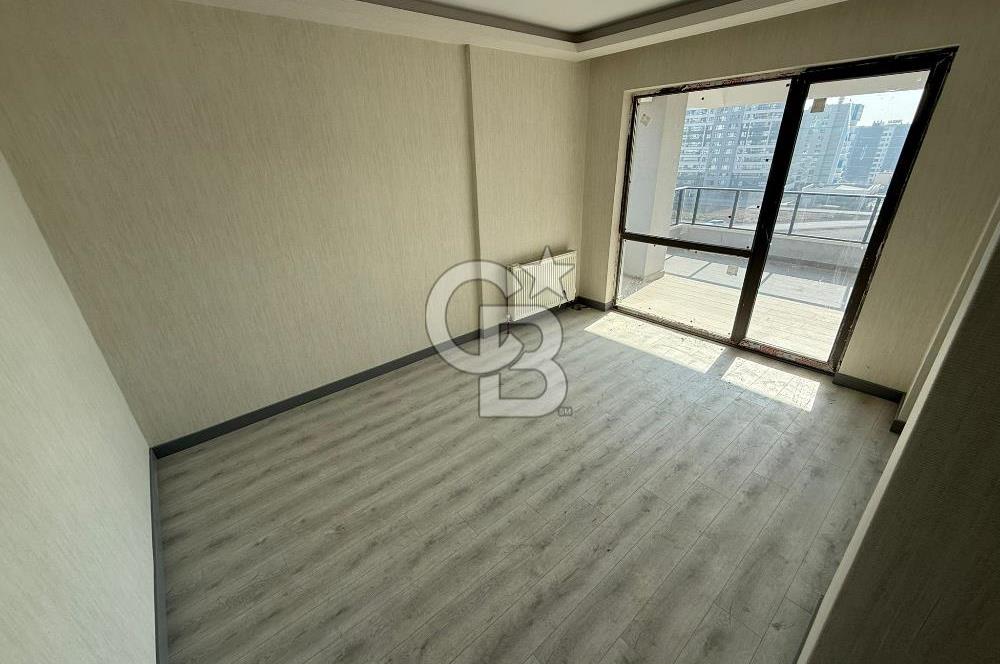 CUMHURİYET MAHALLESİ OTURUMA HAZIR ÇİFT BALKON 4+1 SATILIK DAİRE