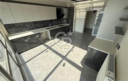 CUMHURİYET MAHALLESİ OTURUMA HAZIR ÇİFT BALKON 4+1 SATILIK DAİRE