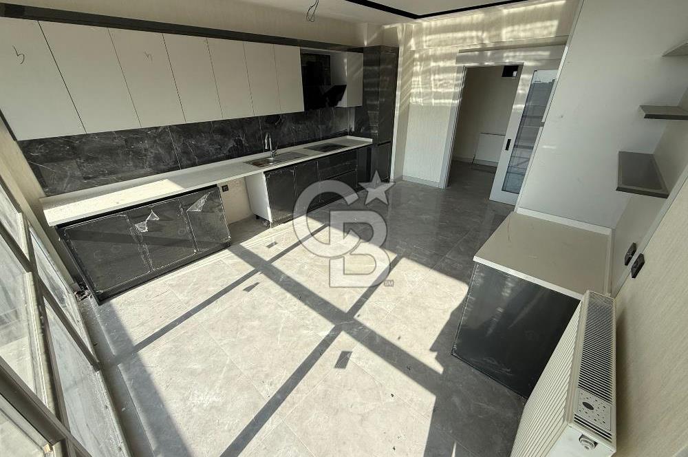 CUMHURİYET MAHALLESİ OTURUMA HAZIR ÇİFT BALKON 4+1 SATILIK DAİRE