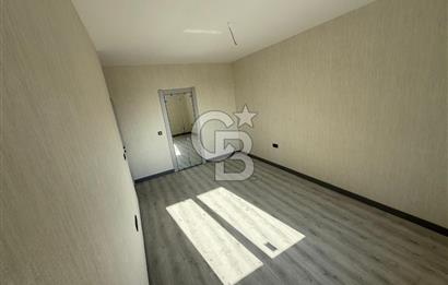 CUMHURİYET MAHALLESİ OTURUMA HAZIR ÇİFT BALKON 4+1 SATILIK DAİRE