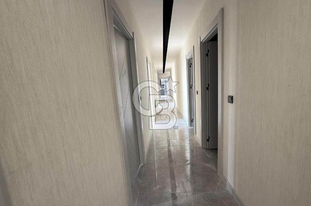 CUMHURİYET MAHALLESİ OTURUMA HAZIR ÇİFT BALKON 4+1 SATILIK DAİRE