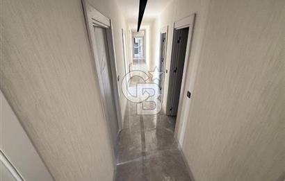 CUMHURİYET MAHALLESİ OTURUMA HAZIR ÇİFT BALKON 4+1 SATILIK DAİRE
