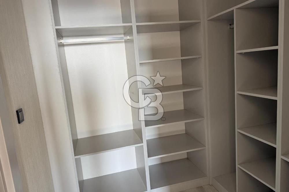 CUMHURİYET MAHALLESİ OTURUMA HAZIR ÇİFT BALKON 4+1 SATILIK DAİRE