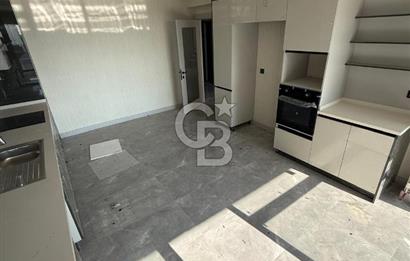 CUMHURİYET MAHALLESİ OTURUMA HAZIR ÇİFT BALKON 4+1 SATILIK DAİRE